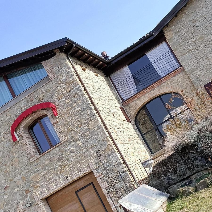 Agriturismo La Casetta - Ospitalita Rurale Familiare Montese ภายนอก รูปภาพ