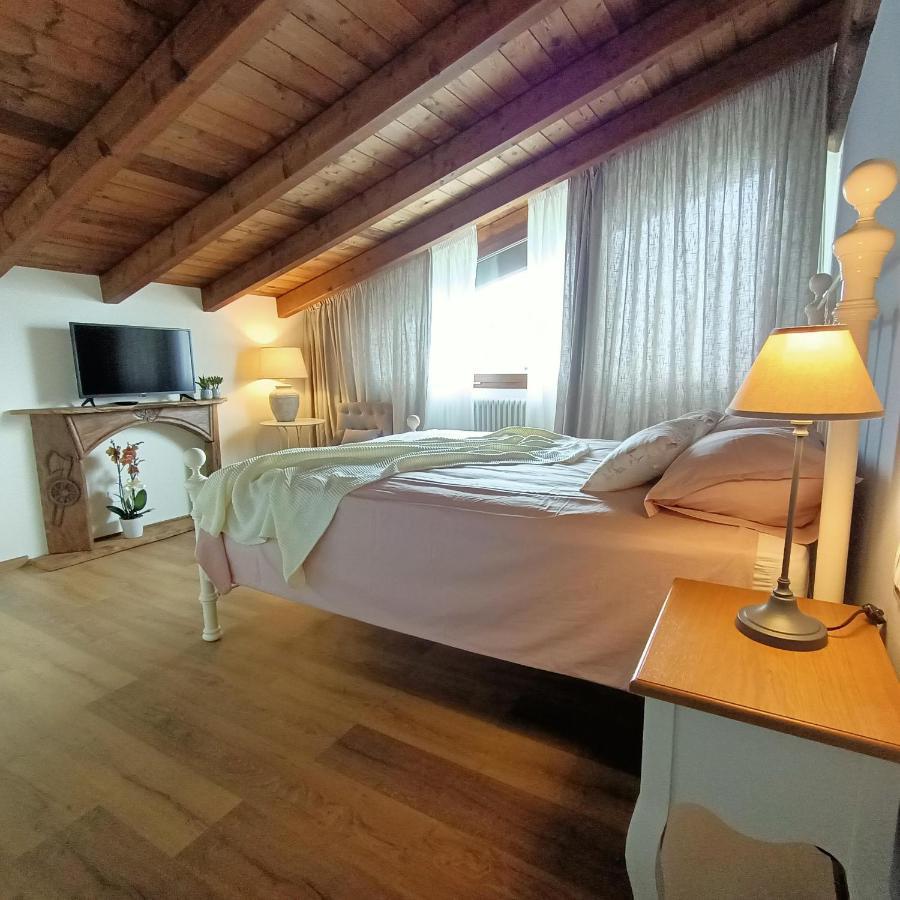 Agriturismo La Casetta - Ospitalita Rurale Familiare Montese ภายนอก รูปภาพ