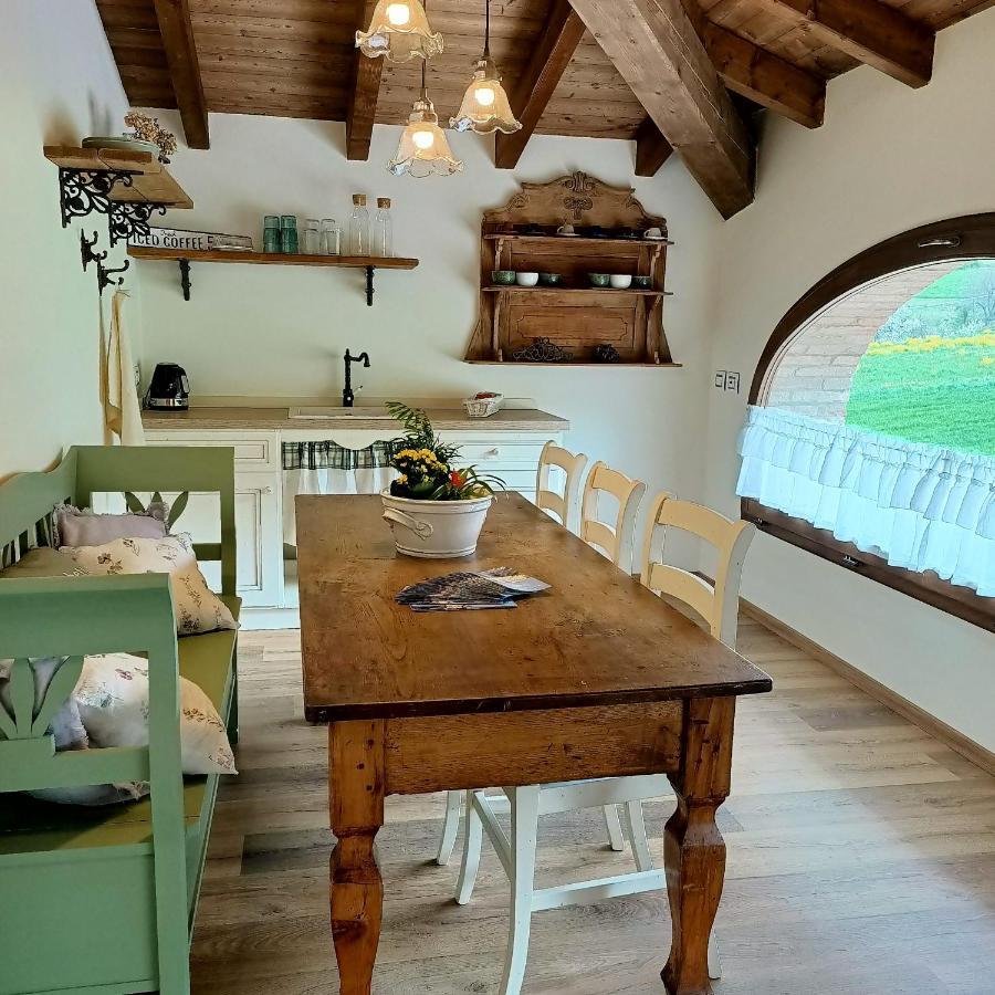 Agriturismo La Casetta - Ospitalita Rurale Familiare Montese ภายนอก รูปภาพ